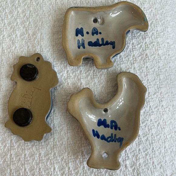 M.A HADLEY- set of 3 ornaments/wall decor-sheep, chicken, pineapple-EUC-No flaws - Picture 5 of 5